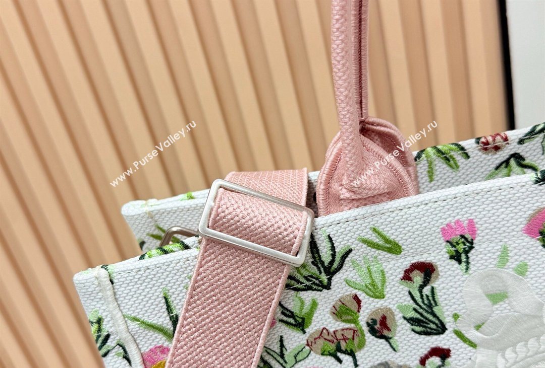 Dior Large Book Tote Bag in White Multicolor Daisy Garden Embroidery with Dior Medaillon 2026 8833 (BF-260408122)