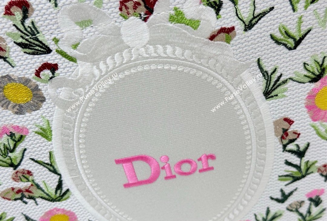 Dior Medium Book Tote Bag in White Multicolor Daisy Garden Embroidery with Dior Medaillon 2026 8834 (BF-260408123)