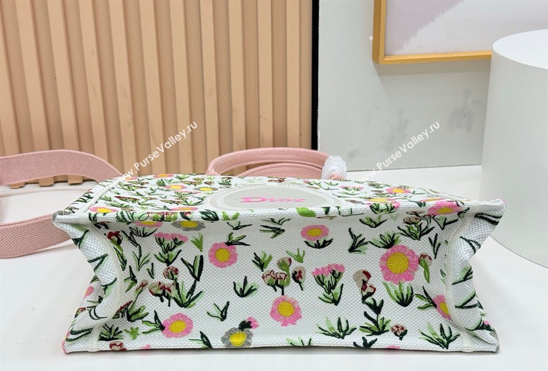 Dior Medium Book Tote Bag in White Multicolor Daisy Garden Embroidery with Dior Medaillon 2026 8834 (BF-260408123)