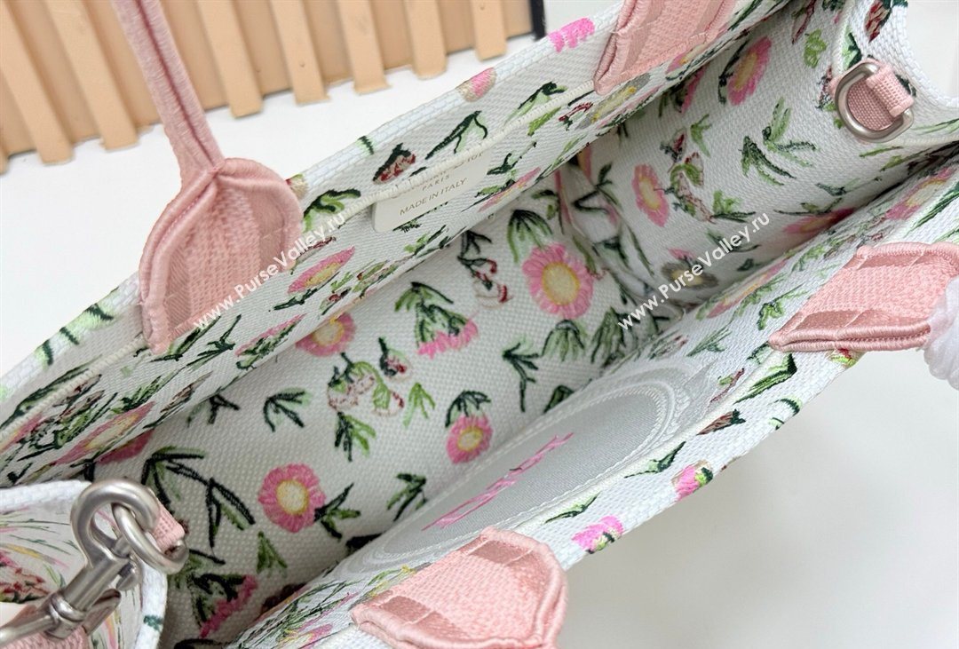 Dior Medium Book Tote Bag in White Multicolor Daisy Garden Embroidery with Dior Medaillon 2026 8834 (BF-260408123)