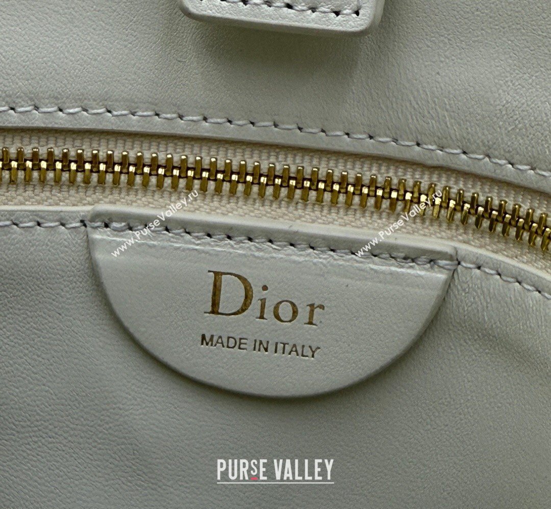 Dior Trianon Bucket Bag with Chain in Flat Macrocannage Lambskin Leather White 2026 M0179 (BF-260409003)