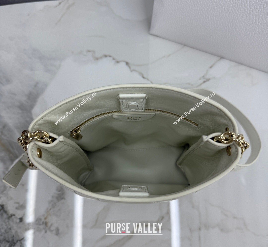 Dior Small Trianon Bucket Bag with Chain in Flat Macrocannage Lambskin Leather White 2026 M0178 (BF-260409006)