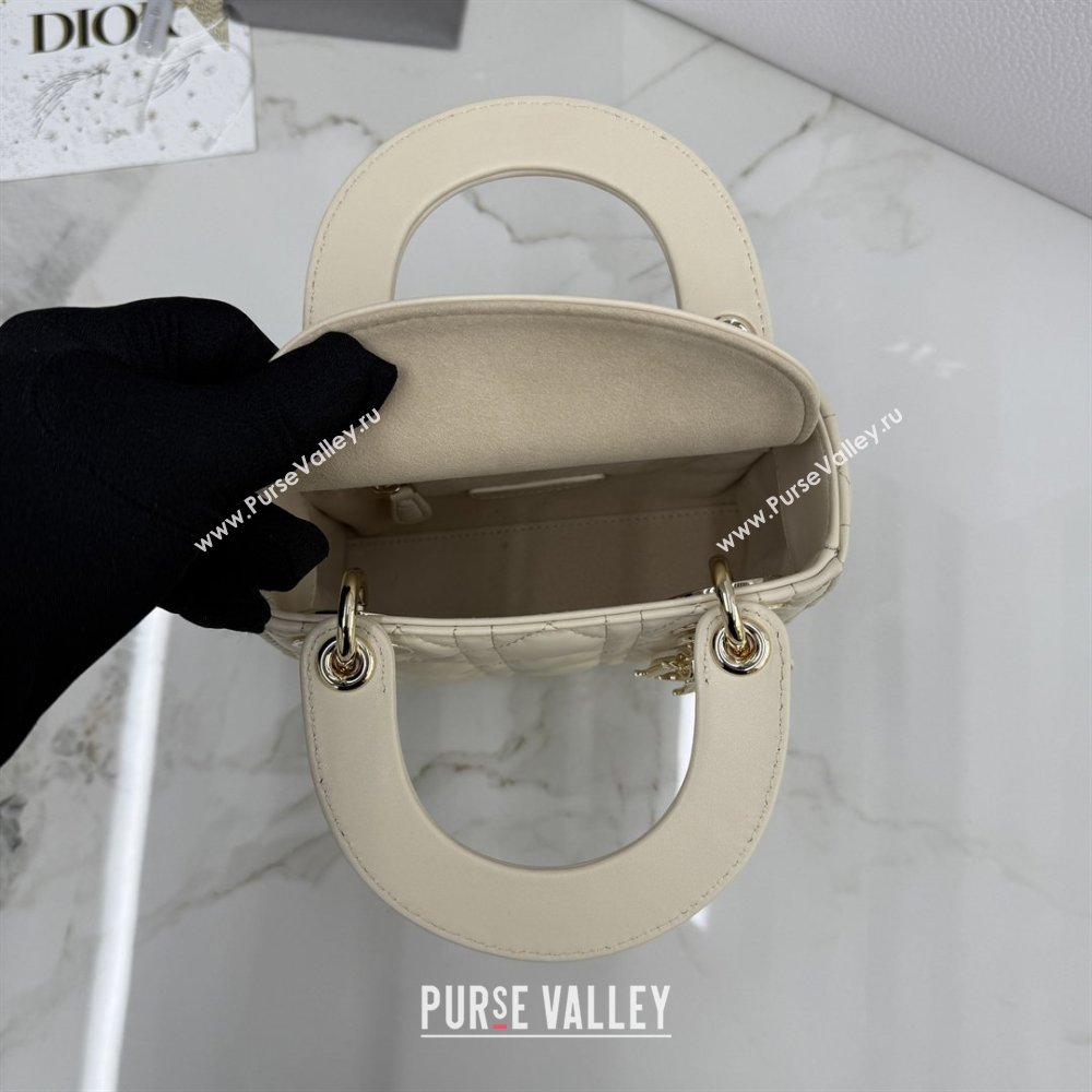 Dior Classic Mini Lady Dior Bag in Cannage Lambskin Pale Yellow 2026 M0505 0409 (BF-260409016)