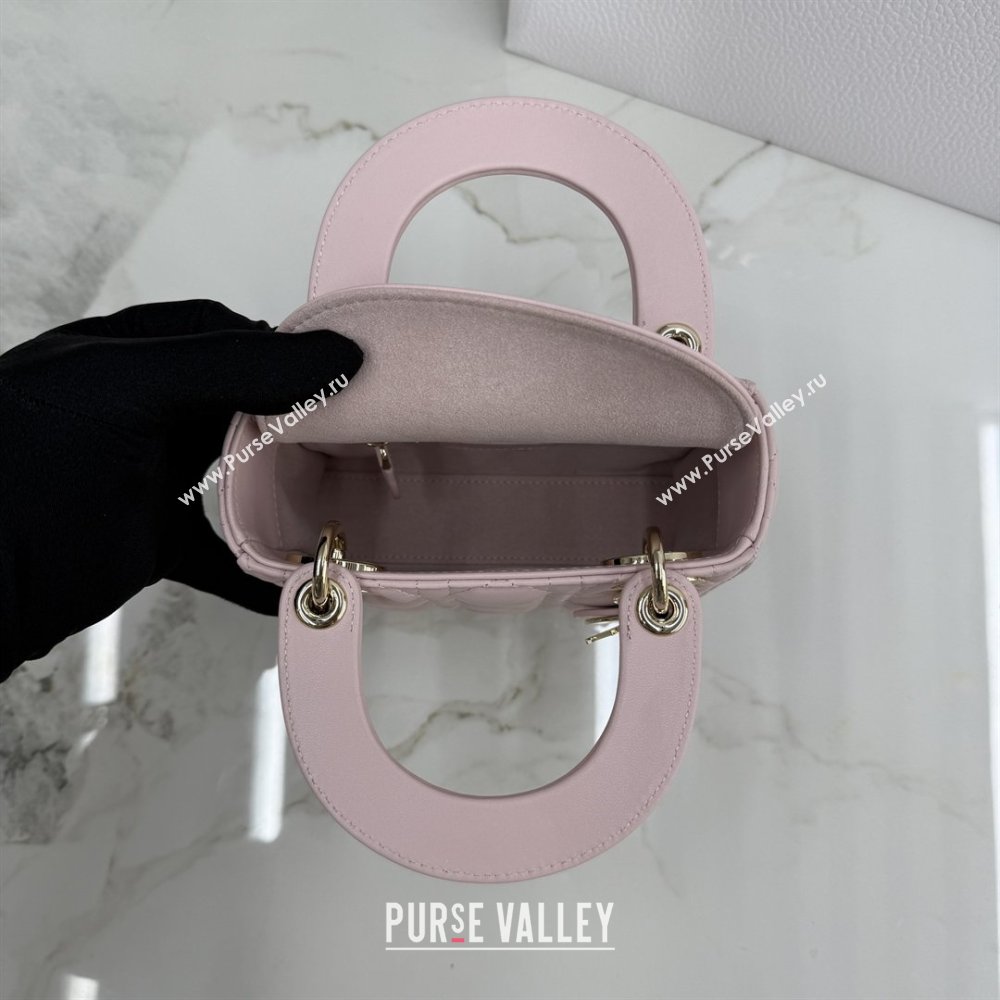 Dior Classic Mini Lady Dior Bag in Cannage Lambskin Soft Pink 2026 M0505 0409 (BF-260409047)