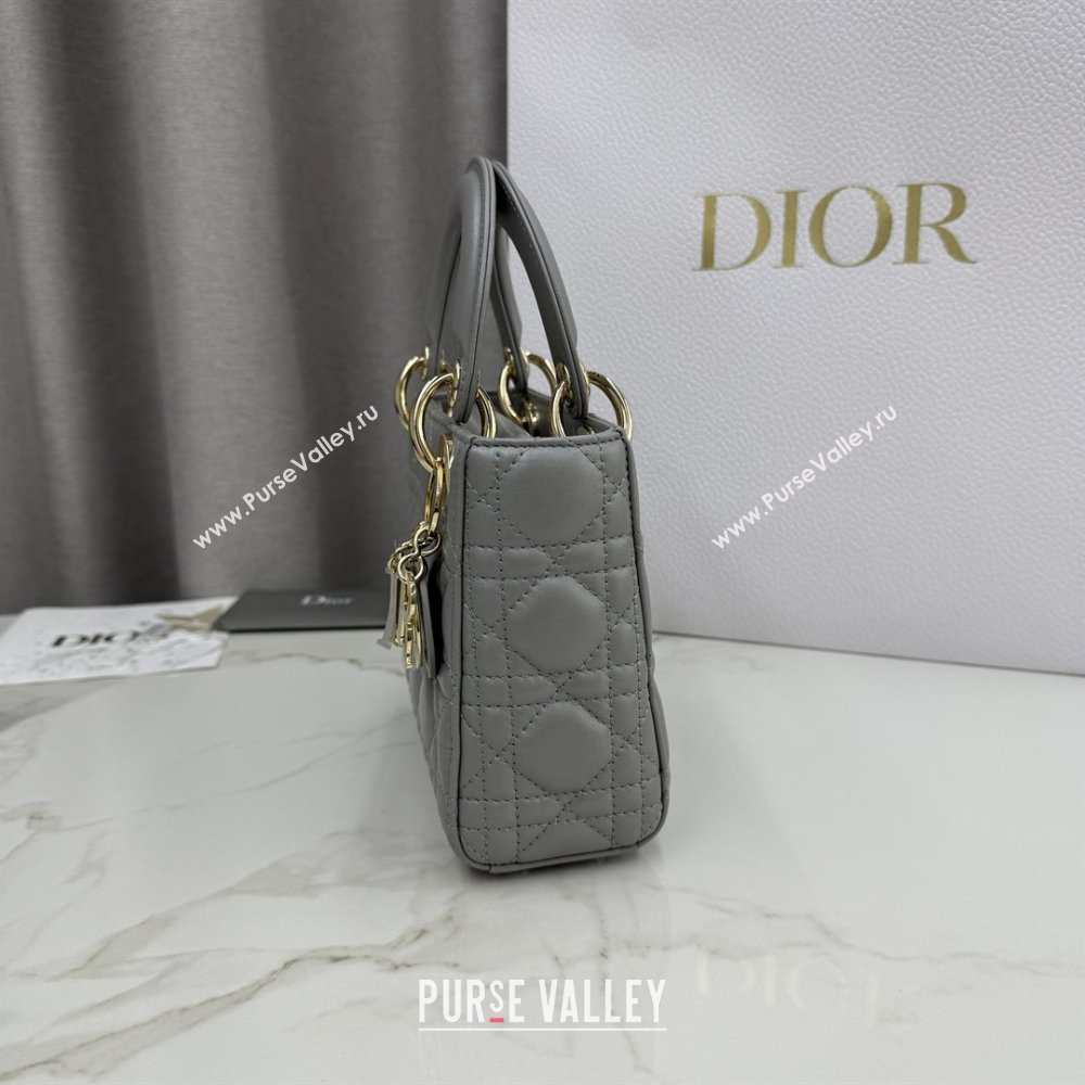 Dior Classic Mini Lady Dior Bag in Cannage Lambskin Pearly Grey 2026 M0505 0409 (BF-260409021)