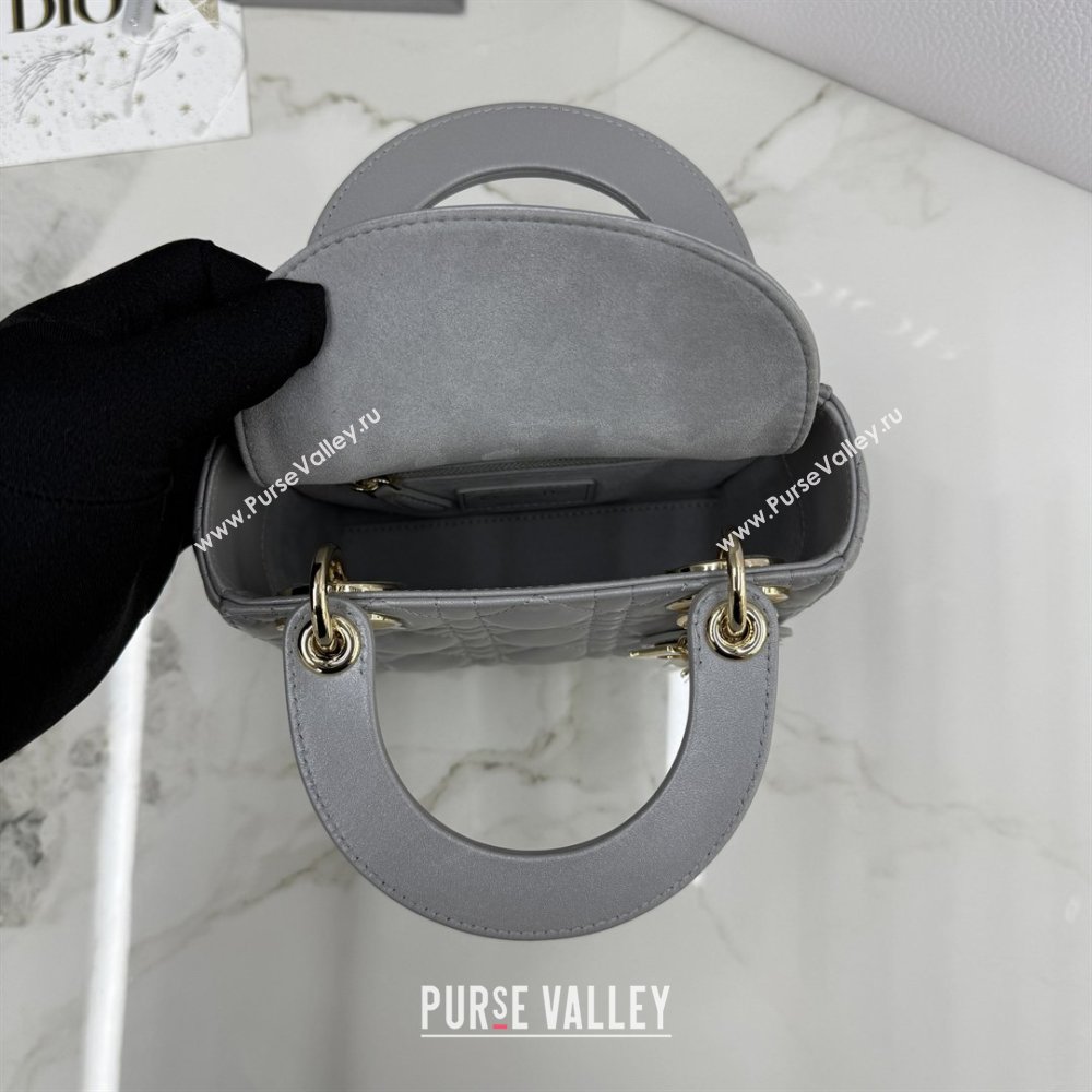 Dior Classic Mini Lady Dior Bag in Cannage Lambskin Pearly Grey 2026 M0505 0409 (BF-260409021)