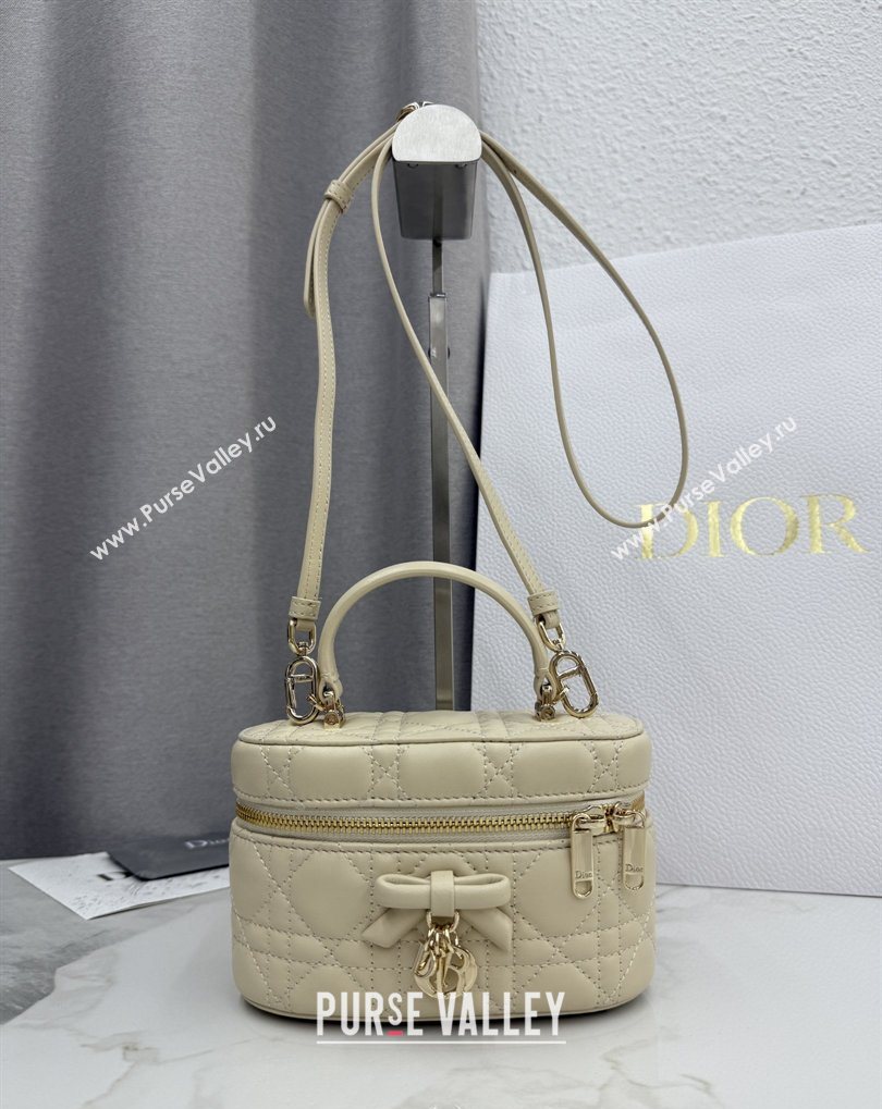 Dior Mini Vanity Bag in Cannage Lambskin Beige 2026 S2603 (BF-260409072)