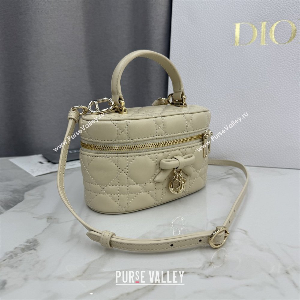 Dior Mini Vanity Bag in Cannage Lambskin Beige 2026 S2603 (BF-260409072)