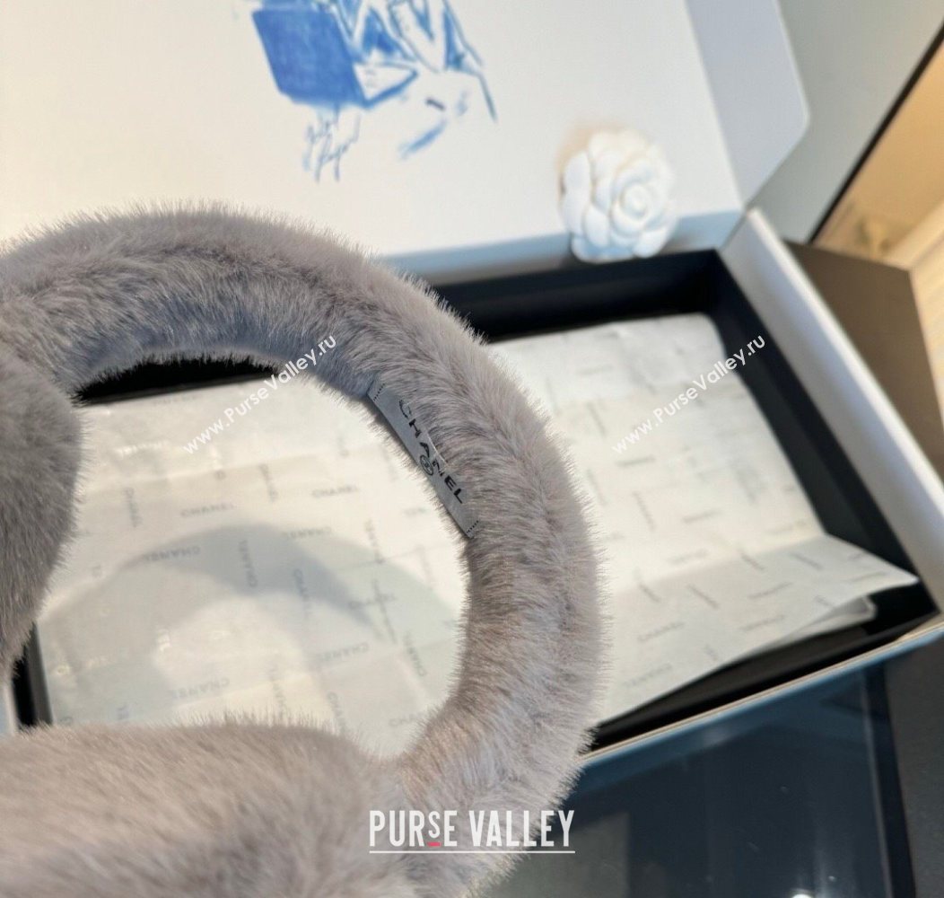 Chanel Earmuff Grey/White 2026 CH010509 (XMN-260105026)