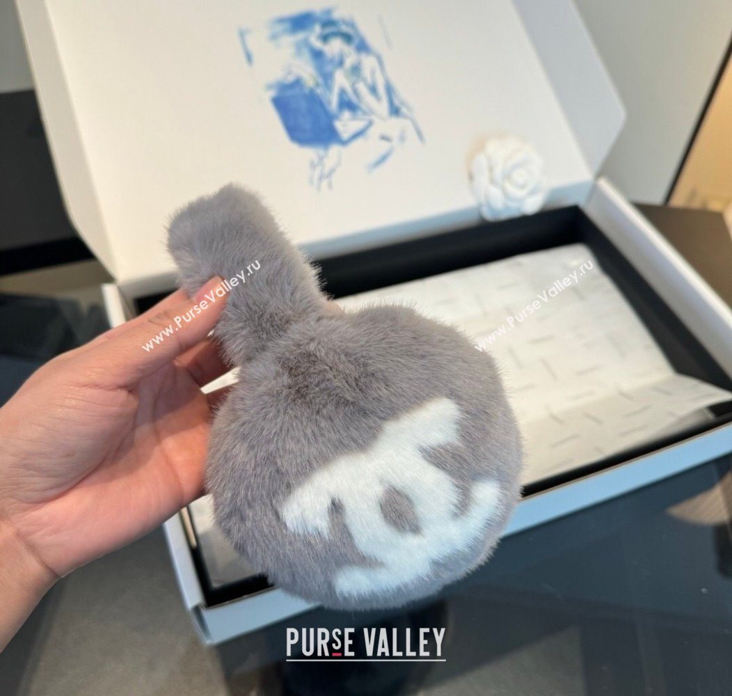 Chanel Earmuff Grey/White 2026 CH010509 (XMN-260105026)