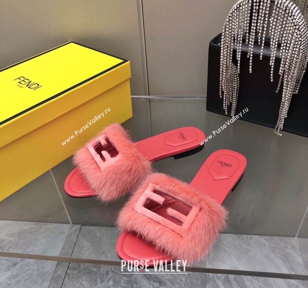 Fendi Baguette Flat Slides Sandal in Mink Fur Pink2 2024 0930 (MD-240930116)