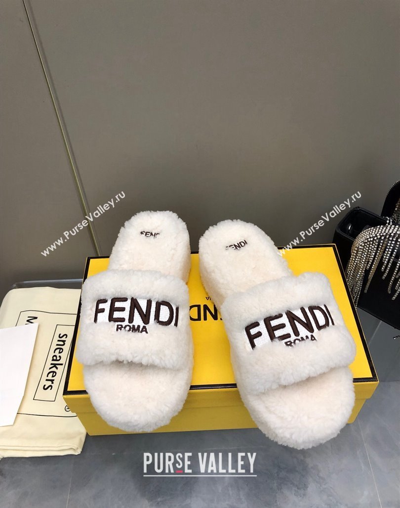 Fendi Sunshine Wedge Slides Sandal 6cm in Shearling White 2024 0930 (MD-240930125)