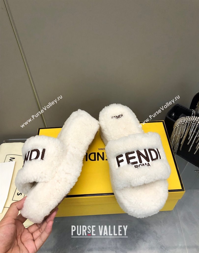 Fendi Sunshine Wedge Slides Sandal 6cm in Shearling White 2024 0930 (MD-240930125)