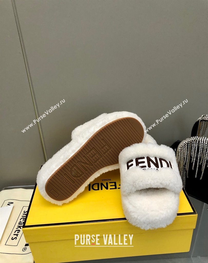 Fendi Sunshine Wedge Slides Sandal 6cm in Shearling White 2024 0930 (MD-240930125)