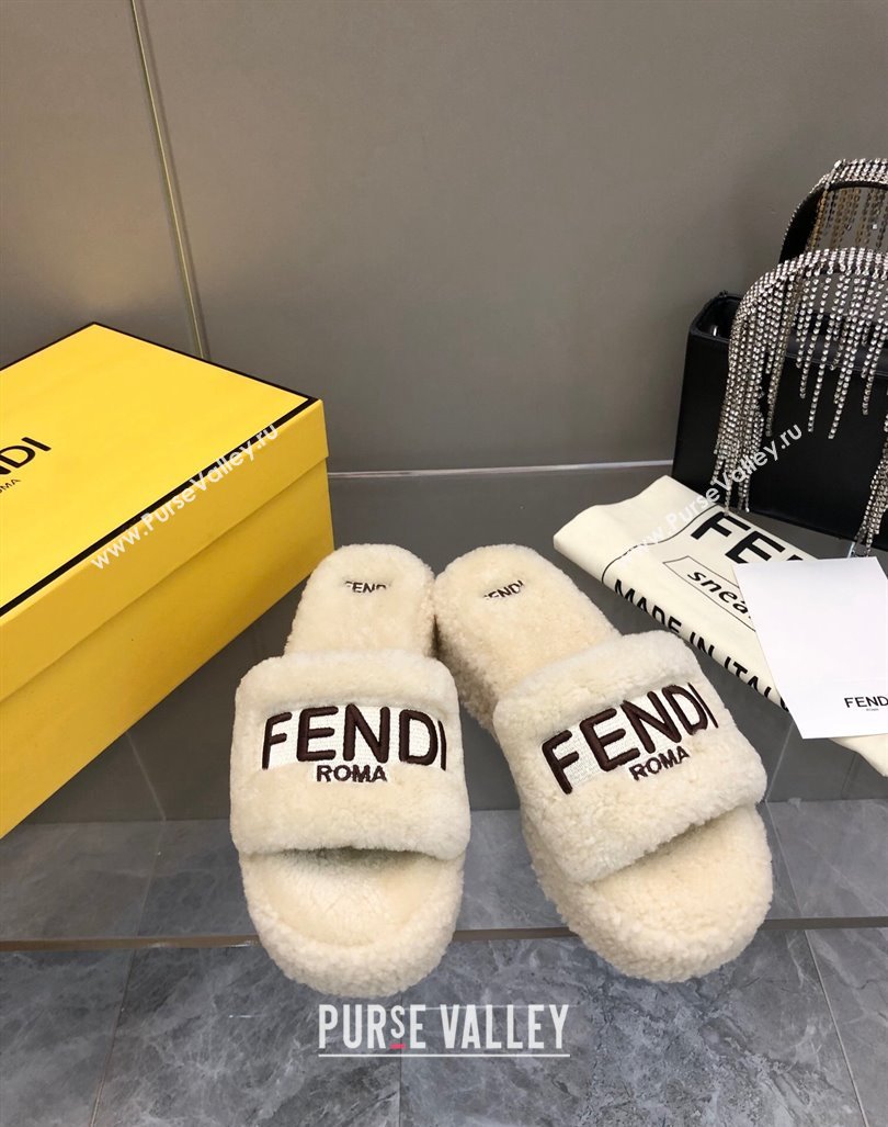 Fendi Sunshine Wedge Slides Sandal 6cm in Shearling Beige 2024 0930 (MD-240930127)