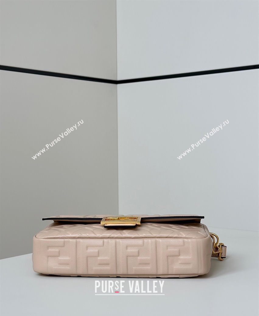 Fendi Baguette Medium Nappa Leather Bag 0135M Nude Pink 2025 0807 (CL-250807008)