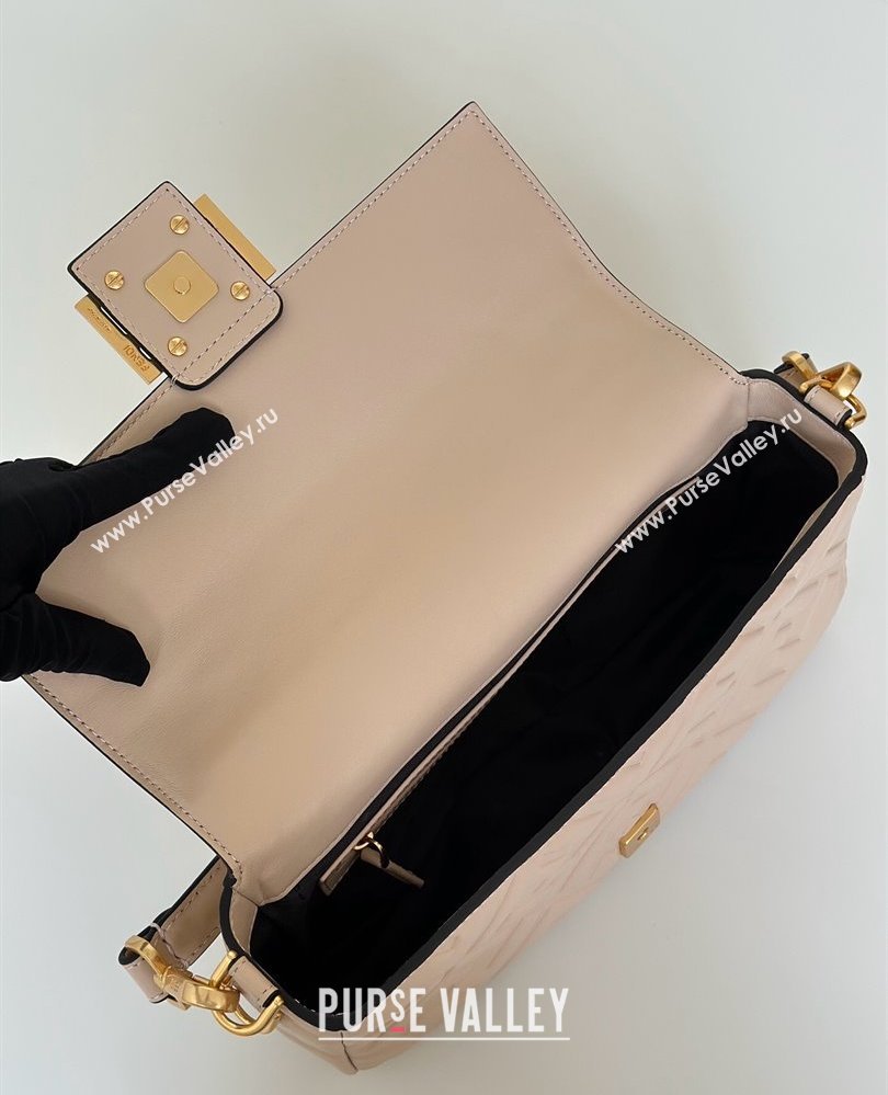 Fendi Baguette Medium Nappa Leather Bag 0135M Nude Pink 2025 0807 (CL-250807008)