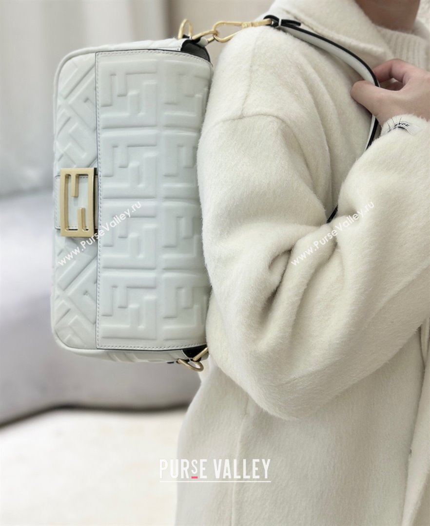 Fendi Baguette Medium Nappa Leather Bag 0135M White 2025 0807 (CL-250807011)