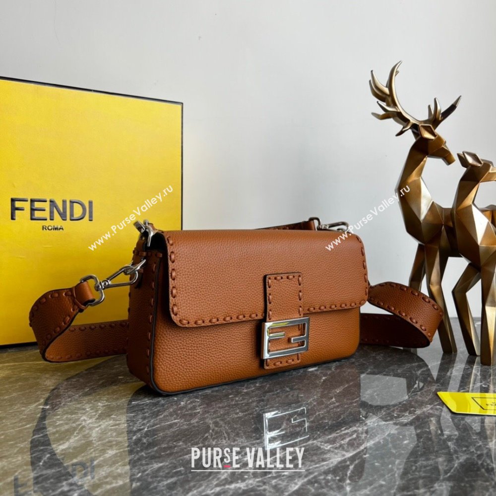 Fendi Baguette Medium Bag in Grained Calfskin with oversize topstitching Brown 2023 (AF-231021067)