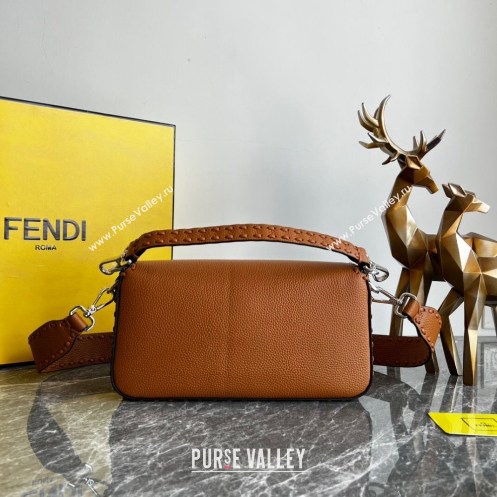 Fendi Baguette Medium Bag in Grained Calfskin with oversize topstitching Brown 2023 (AF-231021067)