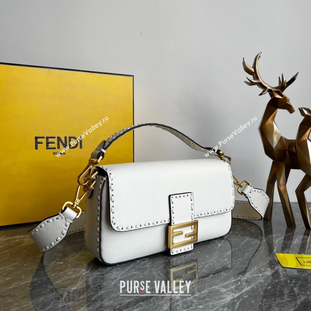 Fendi Baguette Medium Bag in Grained Calfskin with oversize topstitching White 2023 (AF-231021065)