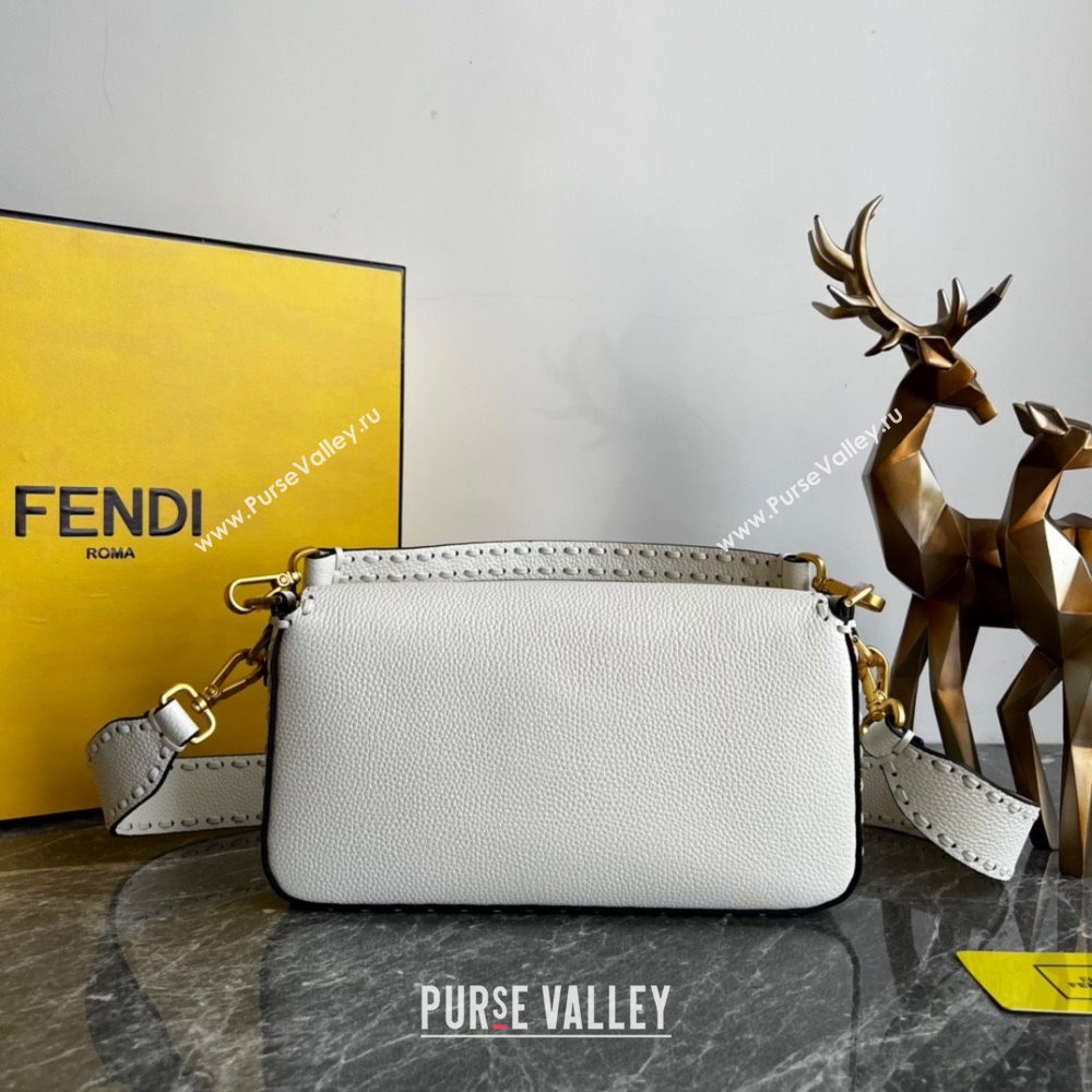 Fendi Baguette Medium Bag in Grained Calfskin with oversize topstitching White 2023 (AF-231021065)