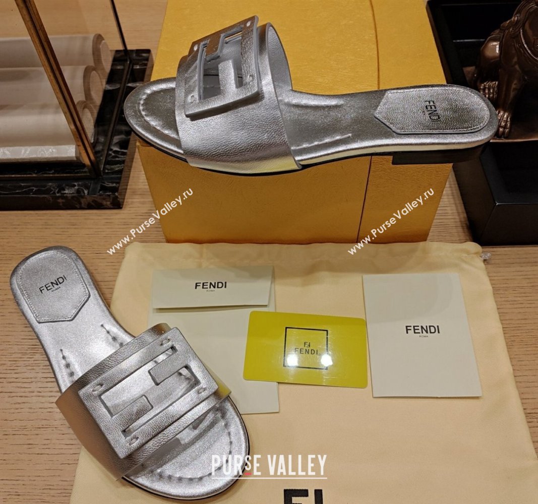 Fendi Baguette Flat Slide Sandals in Lambskin Silver 2024 0326 (MD-240326072)