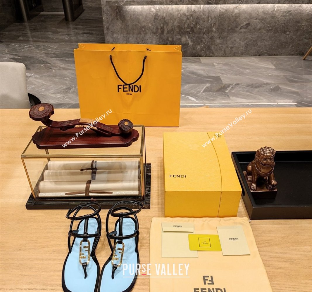 Fendi Baguette Flat Thong Sandals in Calfskin with Ankle Strap Black 2024 0326 (MD-240326084)