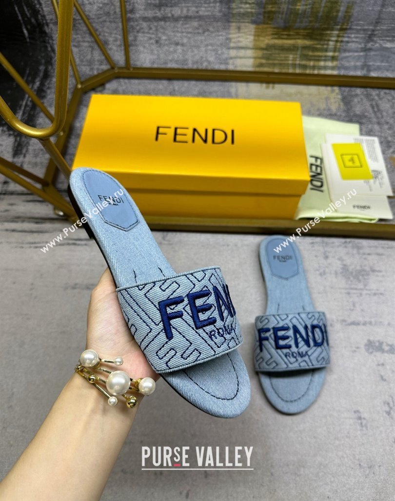 Fendi Signature Flat Slide Sandals in Quilted Denim Light Blue 2024 0604 (MD-240604184)