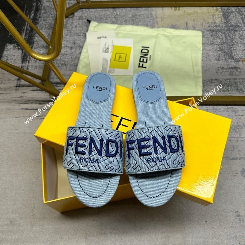 Fendi Signature Flat Slide Sandals in Quilted Denim Light Blue 2024 0604 (MD-240604184)