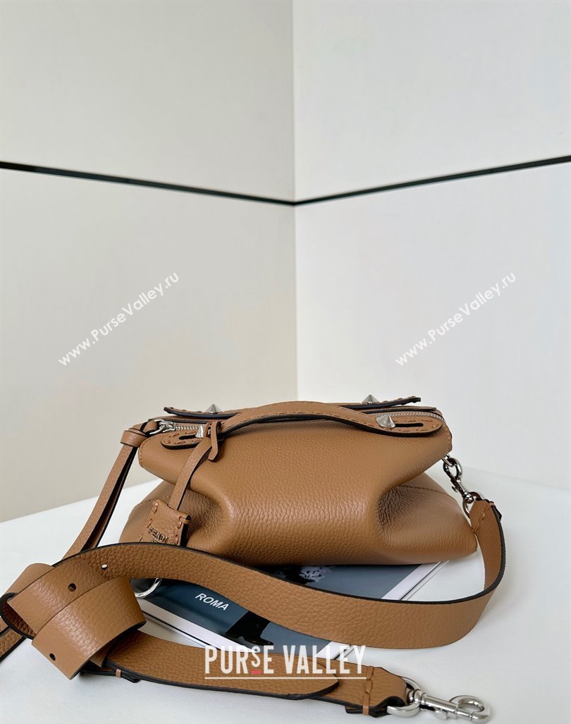 Fendi By The Way Selleria Medium Bag in Grianed Calfskin with Topstitches Brown 2024 8668M (CL-240924009)