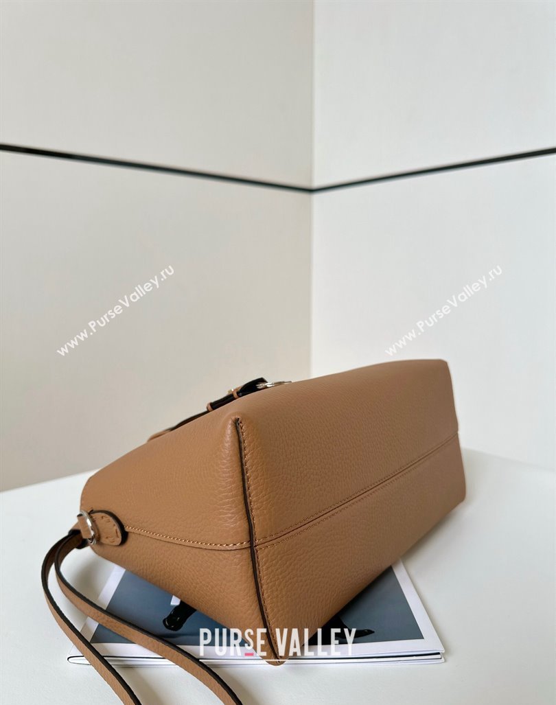 Fendi By The Way Selleria Medium Bag in Grianed Calfskin with Topstitches Brown 2024 8668M (CL-240924009)