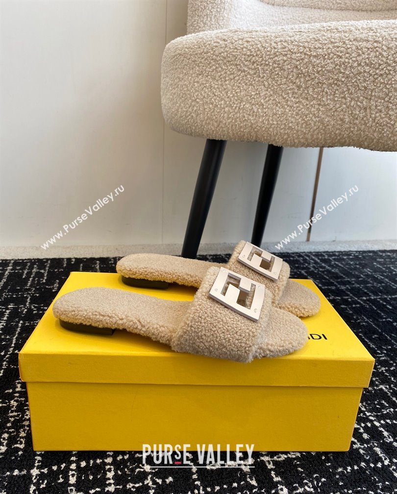 Fendi Baguette Flat Slides Sandal in Wool Shearling Beige 2024 1112 (KL-241112105)