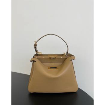 Fendi Peekaboo Soft Medium Bag in Cappuccino-coloured Leather Bag Beige 2024 70202 (AFEI-241212090)