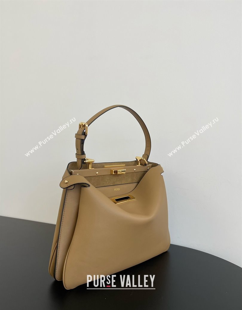 Fendi Peekaboo Soft Medium Bag in Cappuccino-coloured Leather Bag Beige 2024 70202 (AFEI-241212090)