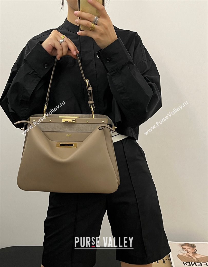 Fendi Peekaboo Soft Medium Bag in Cappuccino-coloured Leather Bag Grey 2024 70202 (AFEI-241212091)
