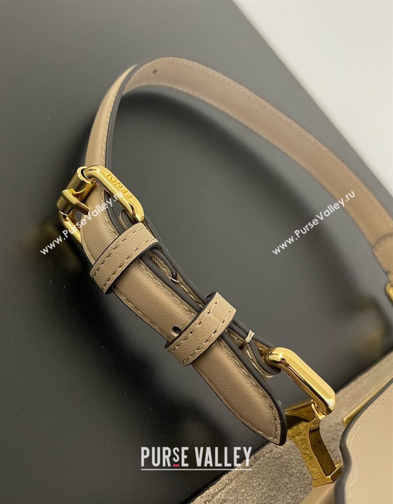 Fendi Peekaboo Soft Medium Bag in Cappuccino-coloured Leather Bag Grey 2024 70202 (AFEI-241212091)