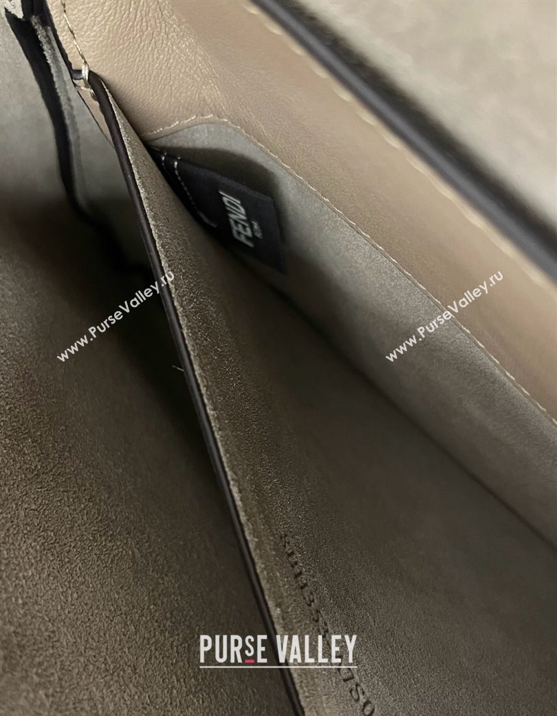 Fendi Peekaboo Soft Medium Bag in Cappuccino-coloured Leather Bag Grey 2024 70202 (AFEI-241212091)