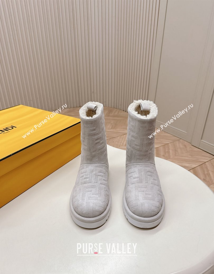 Fendi Apres Chic Snow Boots in FF Suede Light Grey 2024 1224 (MD-241224003)