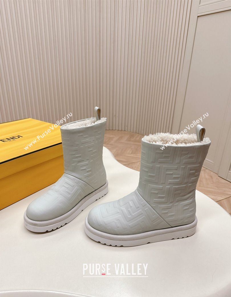 Fendi Apres Chic Snow Boots in FF Leather Light Grey 2024 1224 (MD-241224004)