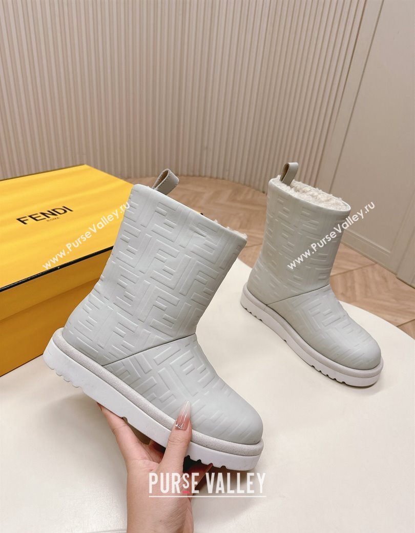 Fendi Apres Chic Snow Boots in FF Leather Light Grey 2024 1224 (MD-241224004)