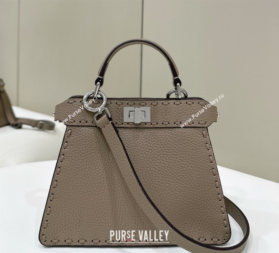 Fendi Peekaboo ISeeU Petite Bag in Grained Leather with Oversized topstitching Dove Grey 2025 80133 top (CL-250210005)