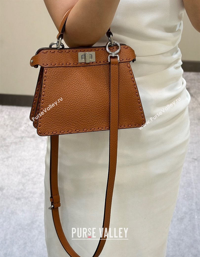 Fendi Peekaboo ISeeU Petite Bag in Grained Leather with Oversized topstitching Caramel Brown 2025 80133 top (CL-250210006)