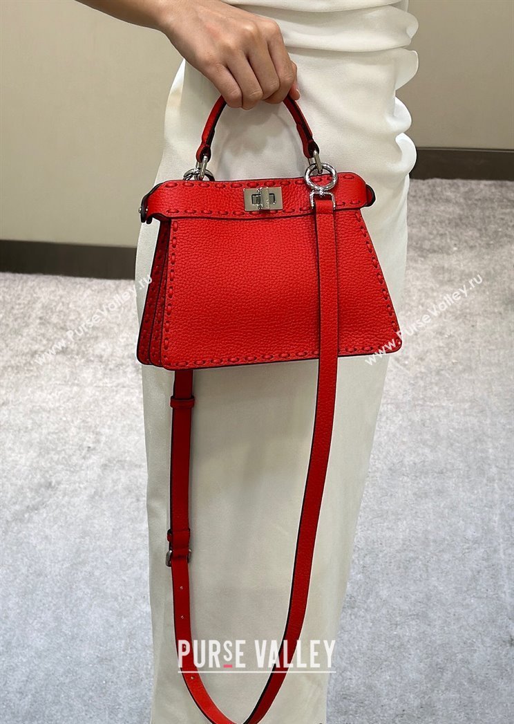 Fendi Peekaboo ISeeU Petite Bag in Grained Leather with Oversized topstitching Red 2025 80133 top (CL-250210009)