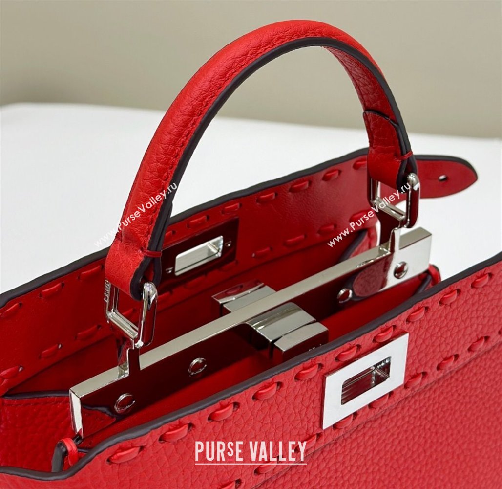 Fendi Peekaboo ISeeU Petite Bag in Grained Leather with Oversized topstitching Red 2025 80133 top (CL-250210009)