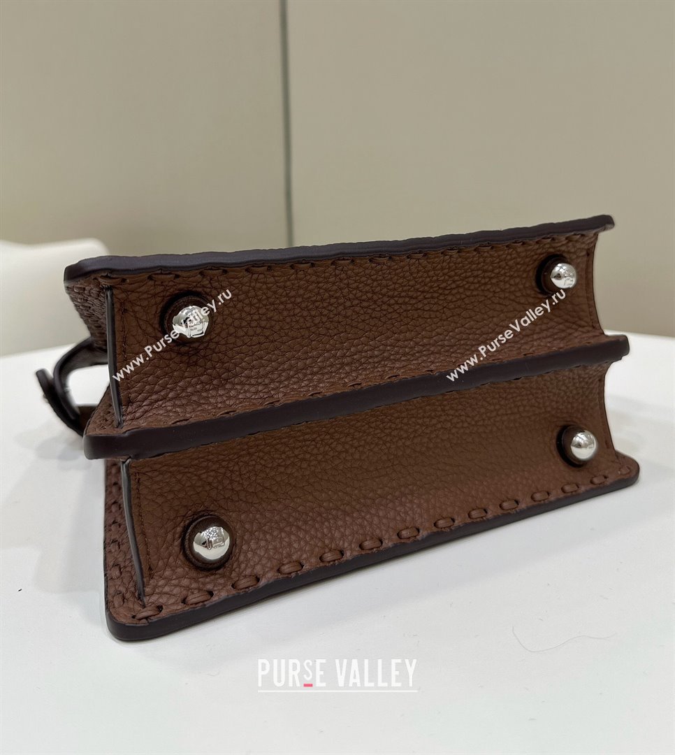 Fendi Peekaboo ISeeU Petite Bag in Grained Leather with Oversized topstitching Dark Brown 2025 80133 top (CL-250210011)