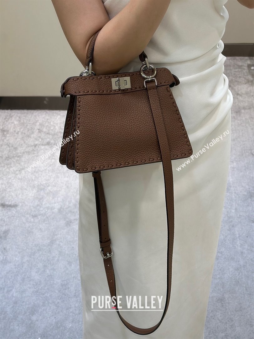 Fendi Peekaboo ISeeU Petite Bag in Grained Leather with Oversized topstitching Dark Brown 2025 80133 top (CL-250210011)