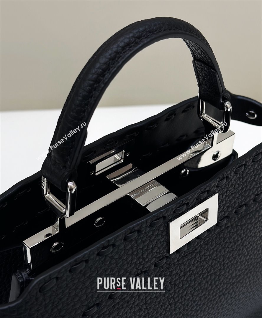 Fendi Peekaboo ISeeU Petite Bag in Grained Leather with Oversized topstitching Black 2025 80133 top (CL-250210010)