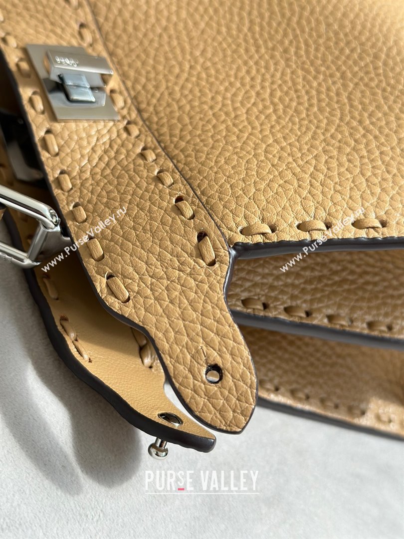 Fendi Peekaboo ISeeU Petite Bag in Grained Leather with Oversized topstitching Apricot 2025 80133 top (CL-250210012)
