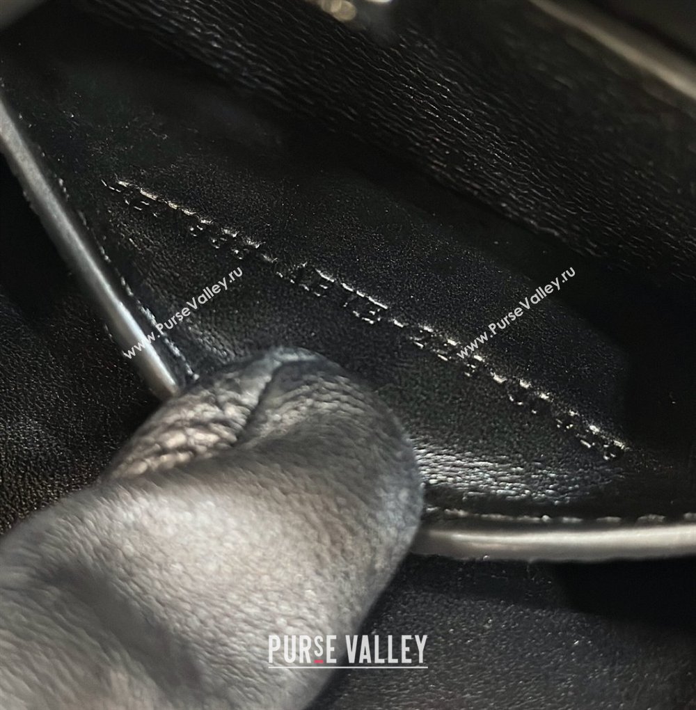 Fendi Peekaboo ISeeU Petite Bag in Grained Leather with Oversized topstitching Black 2025 80133 top (CL-250210010)